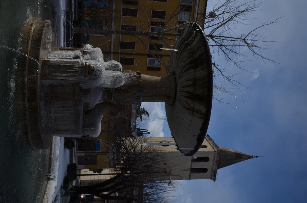 Hotel Clarici Spoleto Exteriör bild
