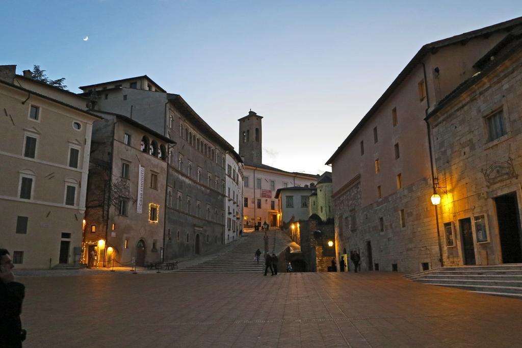 Hotel Clarici Spoleto Exteriör bild