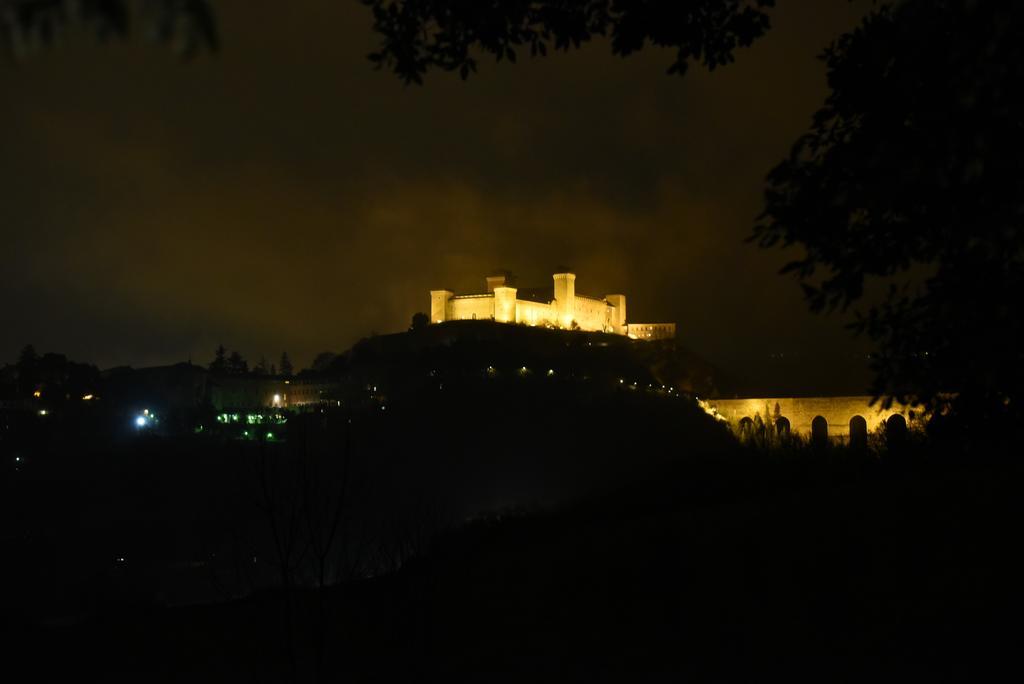 Hotel Clarici Spoleto Exteriör bild