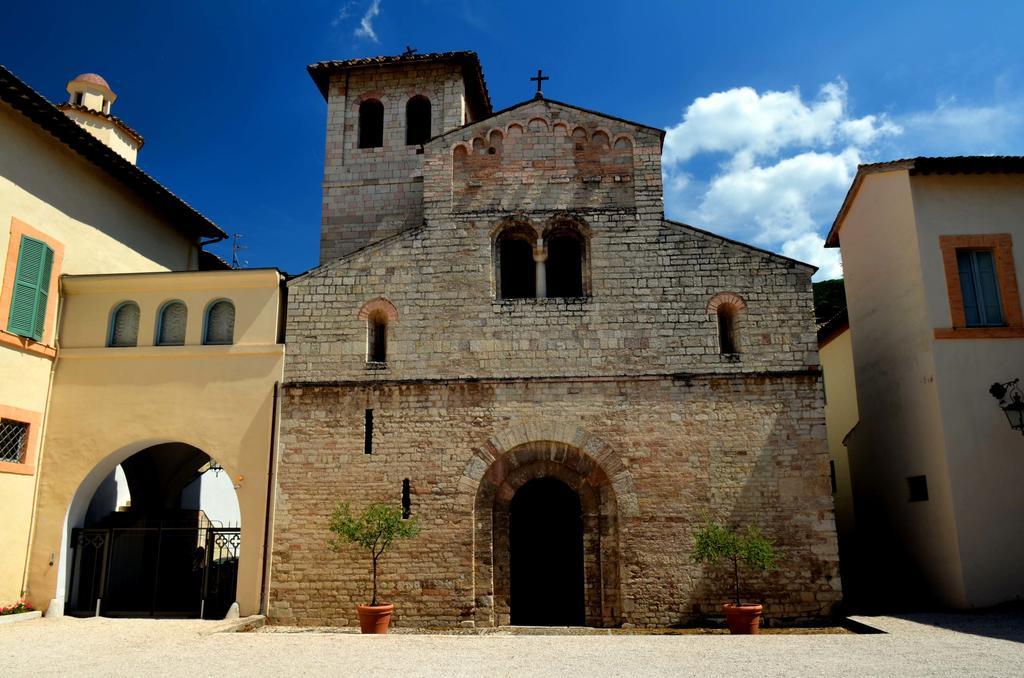 Hotel Clarici Spoleto Exteriör bild