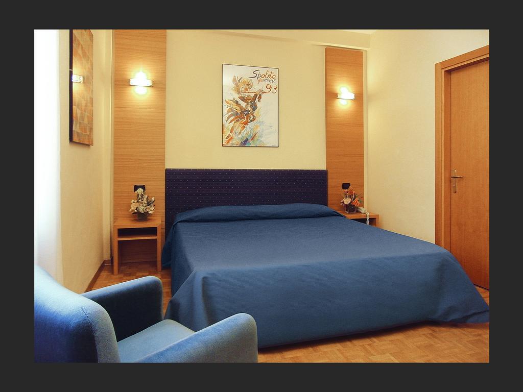 Hotel Clarici Spoleto Exteriör bild