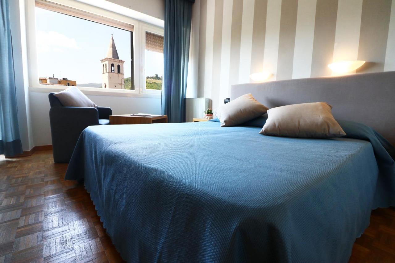 Hotel Clarici Spoleto Exteriör bild